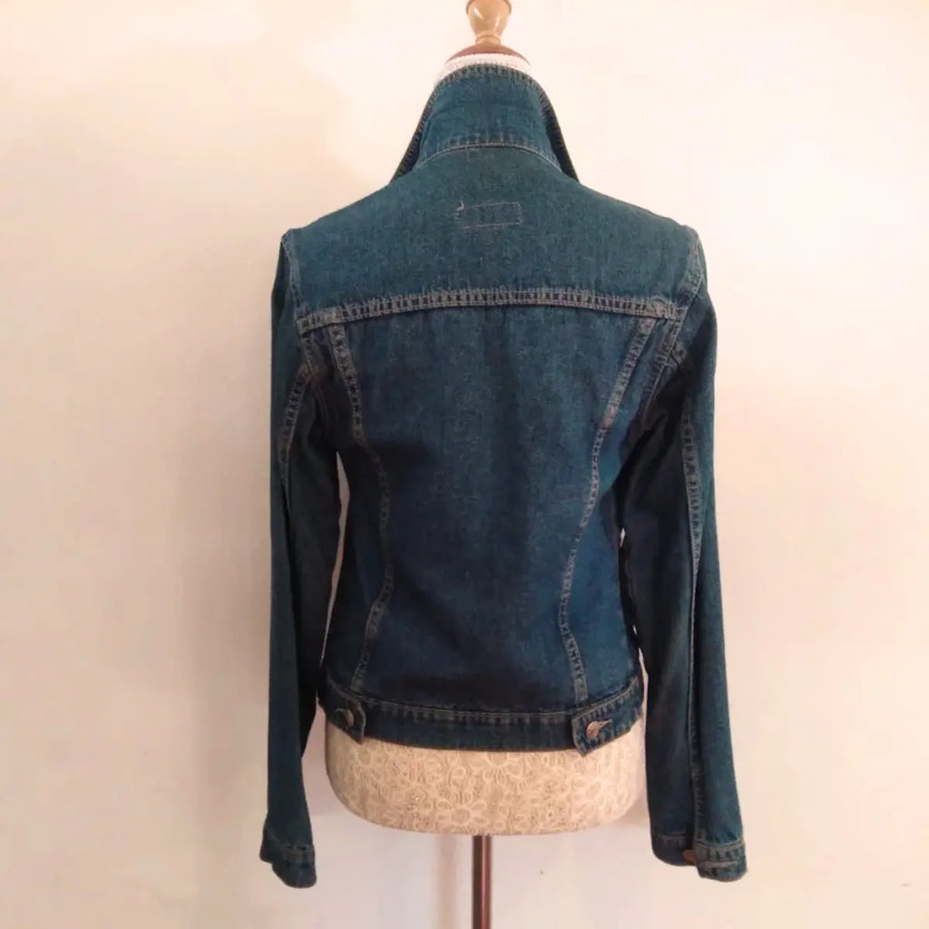 Maniquí Torso Vestido Con Tela Pedestal Madera Exhibidor
